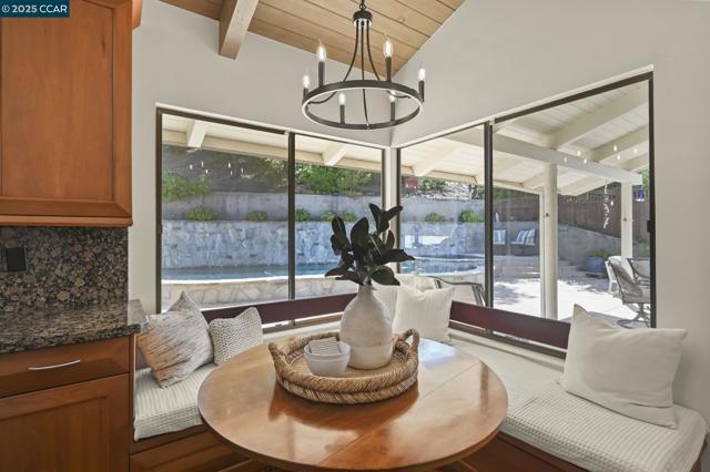 554 Golf Club Road, Pleasant Hill CA: https://media.crmls.org/mediaz/42051e7e-7bb0-4f60-b0ac-dc3dc6d4df67.jpg