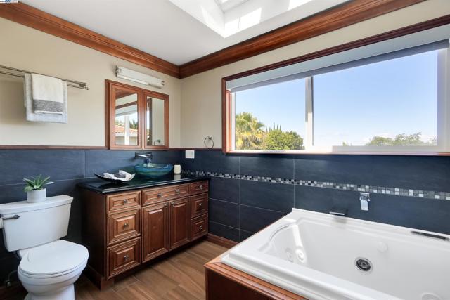 2698 Million Ct, San Jose CA: https://media.crmls.org/mediaz/420550cd-6eec-4d1c-9d40-12ad2c335d9f.jpg
