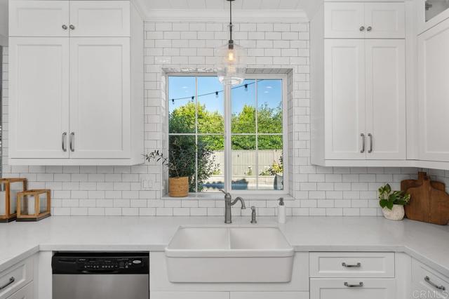 Detail Gallery Image 10 of 34 For 1781 Lemon Tree Ct, San Marcos,  CA 92078 - 5 Beds | 4 Baths