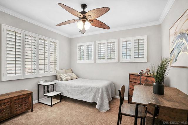 731 Edgewater Dr, Chula Vista CA: https://media.crmls.org/mediaz/42062f90-9b70-4311-bfe2-fa57ea198a0e.jpg