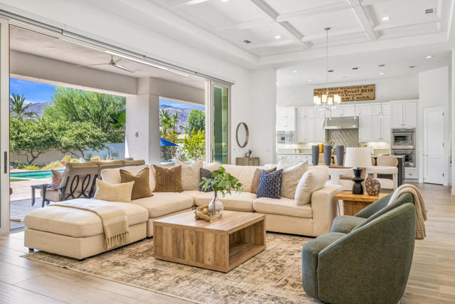 81350 Merv Griffin Way, La Quinta CA: https://media.crmls.org/mediaz/4206d7a4-3390-461c-9fcb-02085c4dc96a.jpg