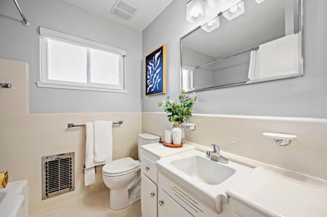 826 W Hillsdale Boulevard, San Mateo CA: https://media.crmls.org/mediaz/42079f22-d916-44d7-accb-86cafcdaadc8.jpg