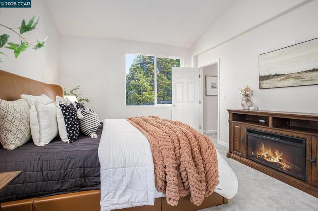 4001 Browning Dr, Concord CA: https://media.crmls.org/mediaz/42090f8c-4486-4beb-a25e-89b5308255c9.jpg