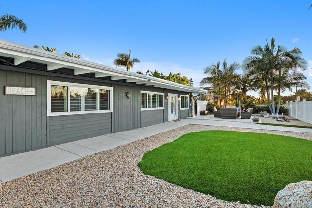 773 Puebla Street, Encinitas CA: https://media.crmls.org/mediaz/42093695-0c3a-4946-a468-8164234664fa.jpg
