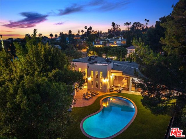 1100 Pine Drive, Beverly Hills CA: https://media.crmls.org/mediaz/42098812-947d-44c3-900c-05329627d47c.jpg