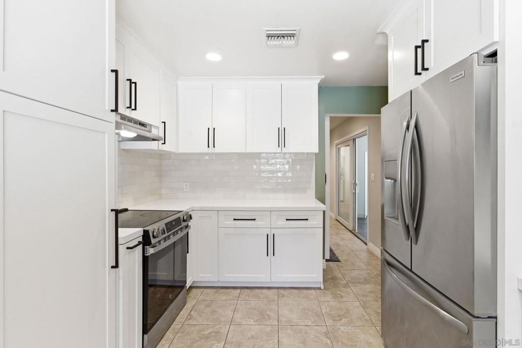 6454 Del Cerro Blvd - photo 11
