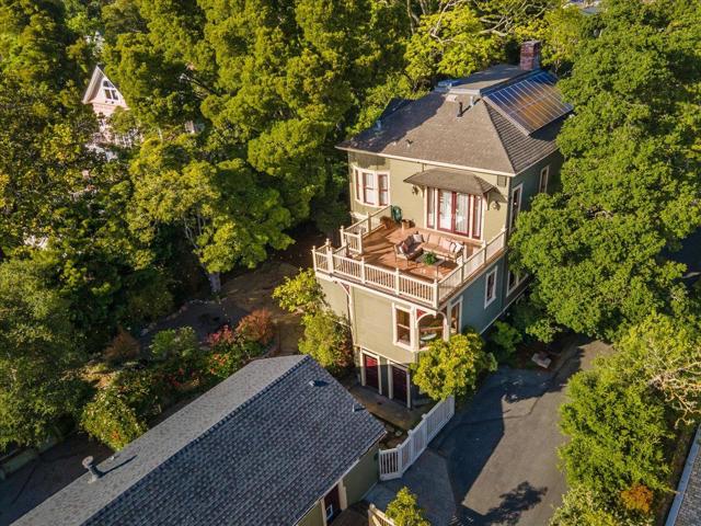 311313 Ocean View Avenue, Santa Cruz CA: https://media.crmls.org/mediaz/420be6e1-034b-4106-b469-01504dc6b264.jpg