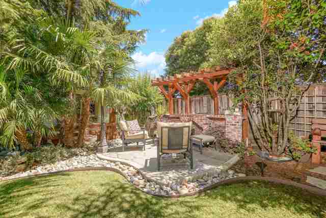 Image 34 of 44 For 327 Brookview Way