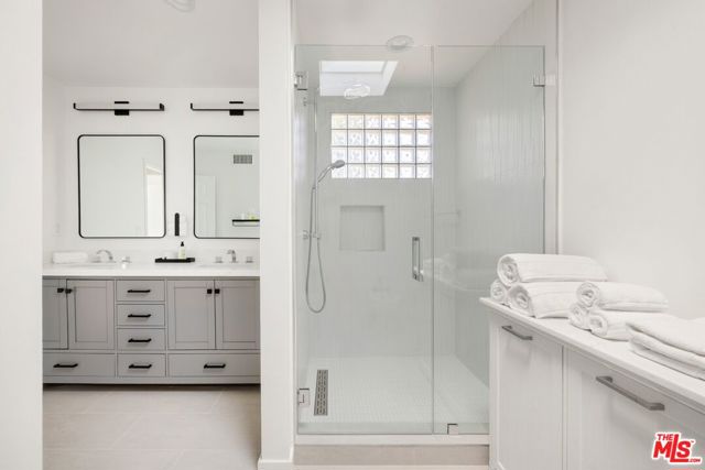 1244 Stradella Road, Los Angeles CA: https://media.crmls.org/mediaz/420dd5b1-25ec-4749-b3bd-7122d07a8491.jpg