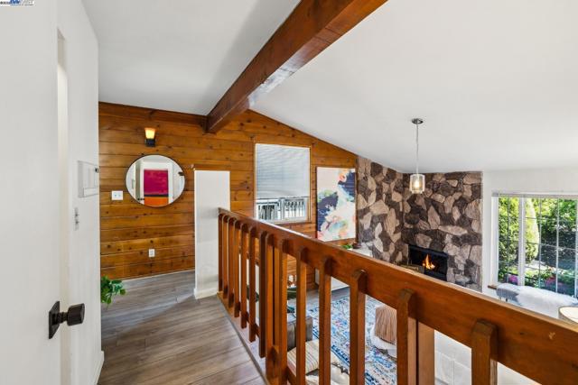 3014 BROADMOOR VIEW, Oakland CA: https://media.crmls.org/mediaz/420e1aa2-e19d-43f5-b07e-b54cc8743a4e.jpg