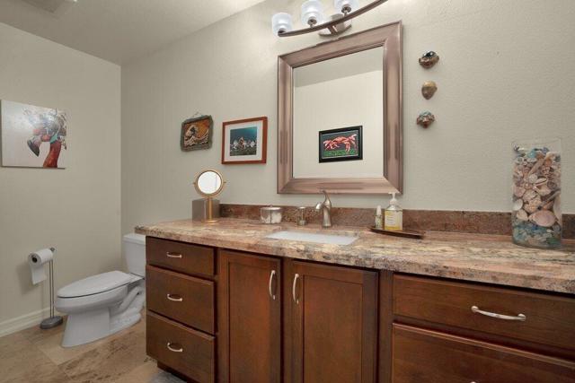 38380 Crocus Lane, Palm Desert CA: https://media.crmls.org/mediaz/420e62b3-b32f-4d23-aa69-57bea393d7e3.jpg