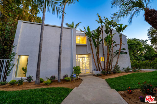 23246 Canzonet Street, Woodland Hills CA: https://media.crmls.org/mediaz/420f1335-b4cc-4f80-b6be-a9b7587bdfe1.jpg