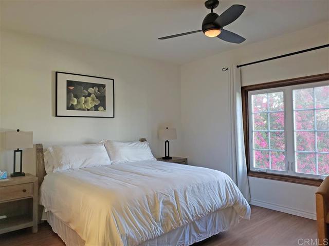 Detail Gallery Image 13 of 25 For 120 5th, Encinitas,  CA 92024 - 3 Beds | 2 Baths