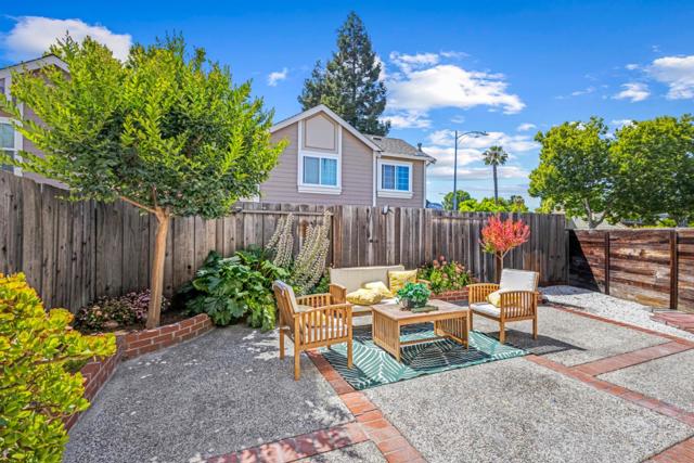 262 Banana Grove Lane, San Jose CA: https://media.crmls.org/mediaz/420f8797-4865-407d-9b19-03d6eb155cf8.jpg
