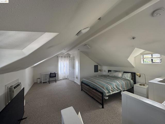 2526 Old Sonoma Rd, Napa CA: https://media.crmls.org/mediaz/420ffe3b-c2d0-458b-adbc-06d3e0d8eb47.jpg