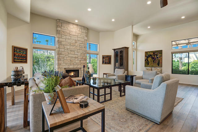 76470 Pala Palms Drive, Indian Wells CA: https://media.crmls.org/mediaz/42108b3e-e825-4f75-9d26-fafedefd1efc.jpg