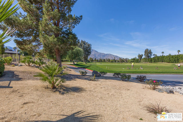 67612 Lagos Way, Cathedral City CA: https://media.crmls.org/mediaz/4211645a-113a-4295-9465-b82c2c9a941c.jpg