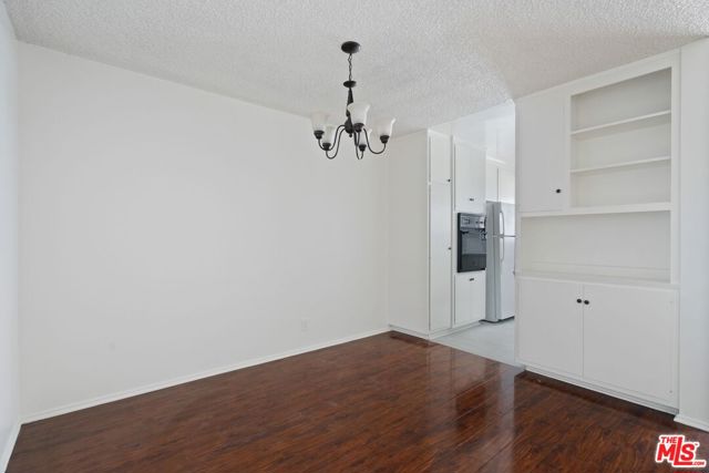 1481 Reeves Street, Los Angeles CA: https://media.crmls.org/mediaz/42116ccd-052e-4a22-b949-c46f08828b0b.jpg