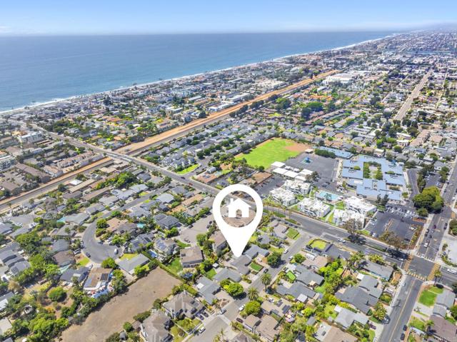 Detail Gallery Image 5 of 45 For 3925 Linmar Ln, Carlsbad,  CA 92008 - 3 Beds | 2 Baths