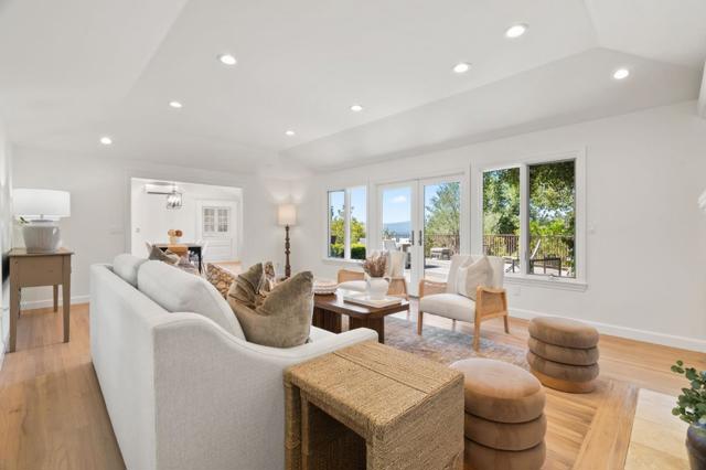15651 Kennedy Road, Los Gatos CA: https://media.crmls.org/mediaz/42121f66-116c-45e9-b6e8-e9aa144c4555.jpg