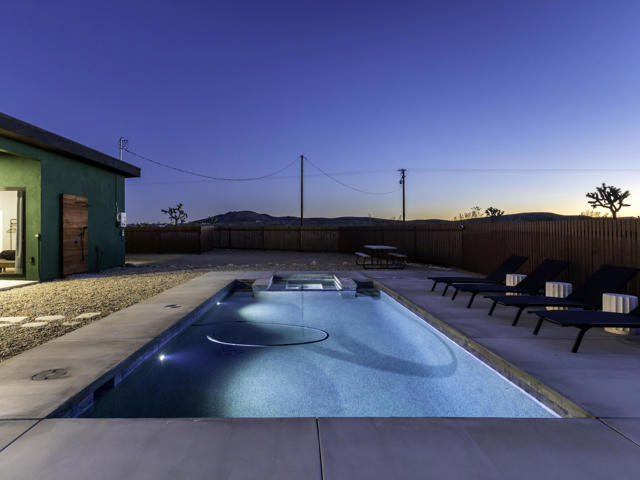59130 Reche Road, Landers CA: https://media.crmls.org/mediaz/421255c2-36b5-4d10-b11d-b2d74ef84f90.jpg
