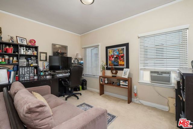 347 N Curson Avenue, Los Angeles CA: https://media.crmls.org/mediaz/42131a0c-3027-497d-9c63-d149fa7ba979.jpg