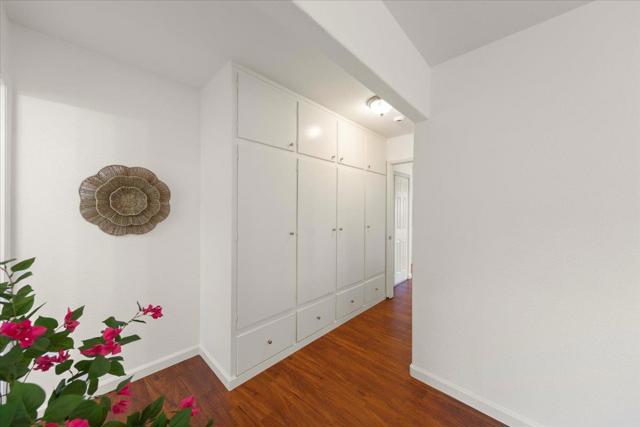 2804 Steinhart Court, Santa Clara CA: https://media.crmls.org/mediaz/42135be7-bf4d-4c53-89f0-fc4eb14723f2.jpg