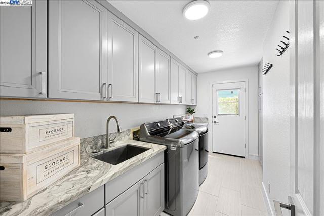 1890 Conte Way, Morgan Hill CA: https://media.crmls.org/mediaz/4213f3bb-58d1-4ff0-ab95-df0fff0bebd7.jpg