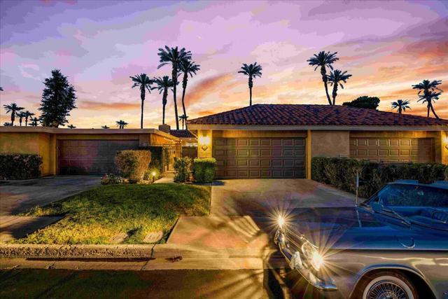 43 Sunrise Drive, Rancho Mirage CA: https://media.crmls.org/mediaz/42168357-aabc-48b7-b0f0-723e3d1463f4.jpg