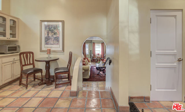2880 NICHOLS CANYON Road, Los Angeles CA: https://media.crmls.org/mediaz/421721a2-70a9-4978-96df-c5c05bdee1f4.jpg