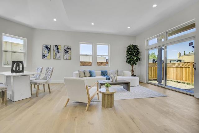 3805 Bobwhite Terrace, Fremont CA: https://media.crmls.org/mediaz/421743d6-4bba-4958-85db-5507e571996c.jpg