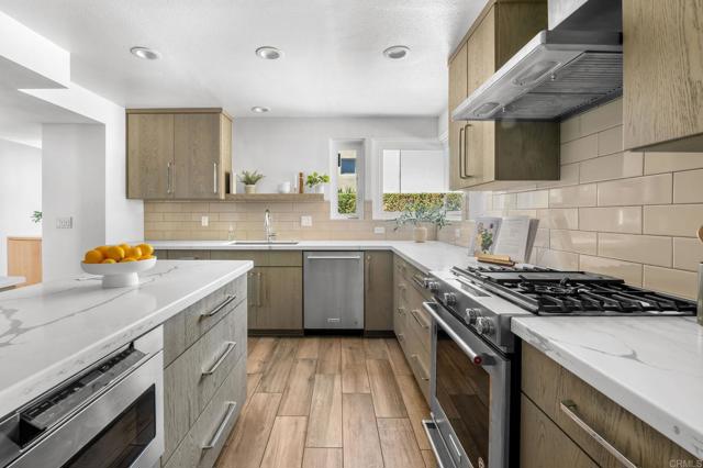 3112 North Mountain View Drive, San Diego CA: https://media.crmls.org/mediaz/4217674f-bb56-4157-bcc9-d67e80001dc4.jpg