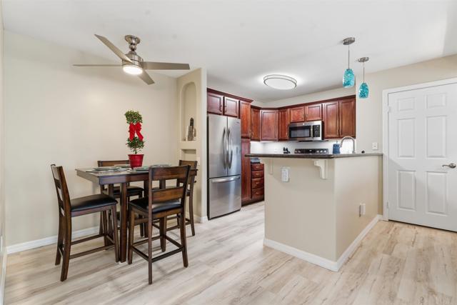 Detail Gallery Image 15 of 25 For 5402 Balboa Arms Dr #314,  San Diego,  CA 92117 - 2 Beds | 2 Baths