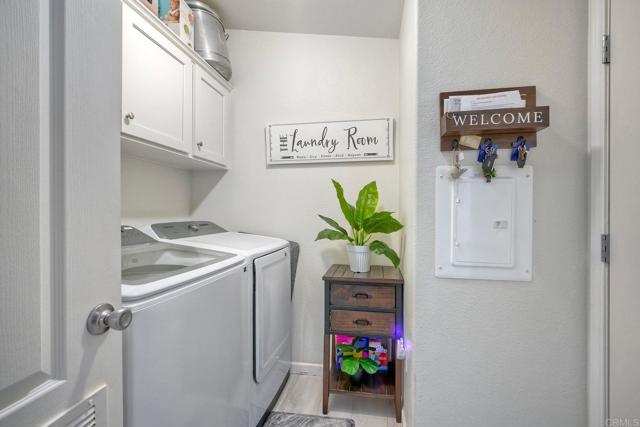 2700 E valley park way, Escondido CA: https://media.crmls.org/mediaz/421a274f-f42b-4a72-bcd7-c7a9a02bd823.jpg