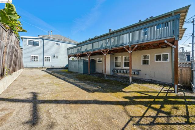 1220 62Nd St, Oakland CA: https://media.crmls.org/mediaz/421a43c2-65d9-4739-81e0-e3e1220947dc.jpg