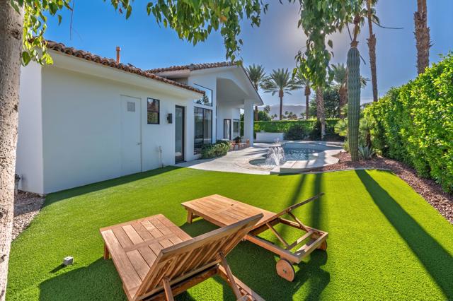 50245 Mountain Shadows Road, La Quinta CA: https://media.crmls.org/mediaz/421a5ccf-e3cb-4f5e-bce0-586541d66228.jpg