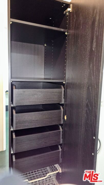 849 S Broadway, Los Angeles CA: https://media.crmls.org/mediaz/421ac5db-3f27-4e29-b3dc-8f3b7b27db04.jpg