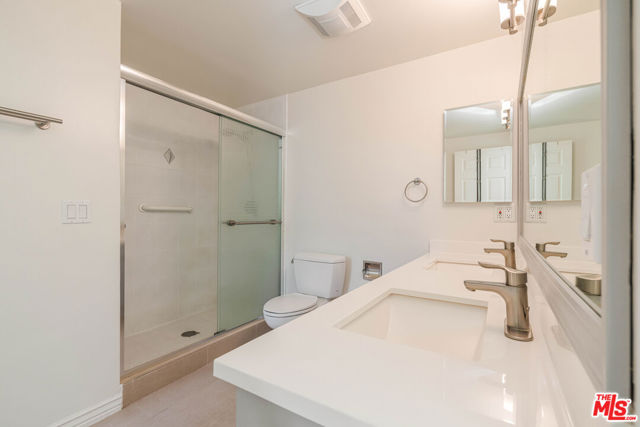 1200 El Hito Circle, Pacific Palisades CA: https://media.crmls.org/mediaz/421ad0b7-2e5a-4301-86c5-7f3c16dae29c.jpg