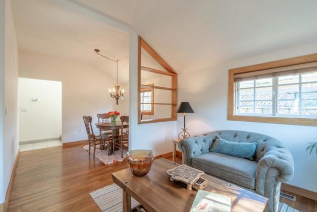 712 Cypress Street, Monterey CA: https://media.crmls.org/mediaz/421ad9a1-b3ab-44b6-b2cd-8603898e47fc.jpg