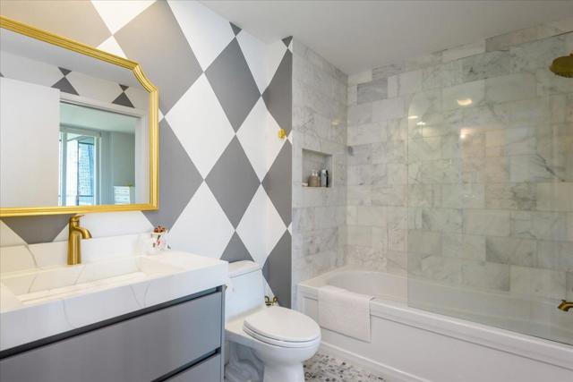 425 1st Street, San Francisco CA: https://media.crmls.org/mediaz/421bb340-cdf6-44c2-9a16-c665735f8b9f.jpg