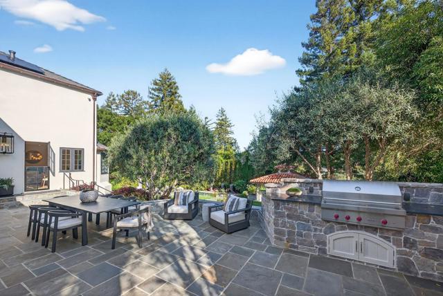 729 Chiltern Road, Hillsborough CA: https://media.crmls.org/mediaz/421be220-8f3e-4fd2-a554-3597ab273f94.jpg