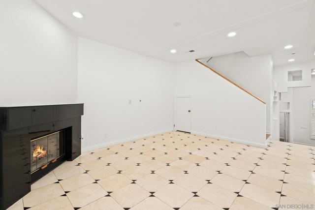 7175 Calabria Ct., San Diego CA: https://media.crmls.org/mediaz/421c1324-3877-4168-a449-6c0ccbf91b43.jpg