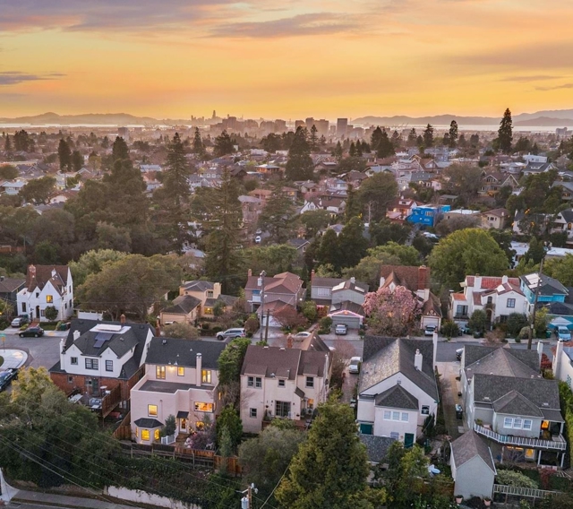 Image 56 of 58 For 3938 Oakmore Rd