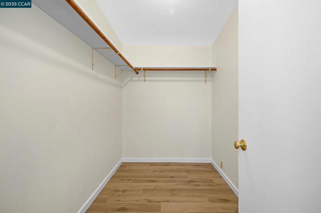 2326 Estrella Ct, Pinole CA: https://media.crmls.org/mediaz/421d1651-9780-4ed2-8a02-ab2d6f48a124.jpg
