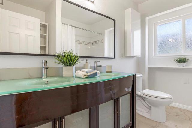 83 Devonshire Avenue, Mountain View CA: https://media.crmls.org/mediaz/421d1857-0e73-4ab4-9560-3a9089cd3971.jpg