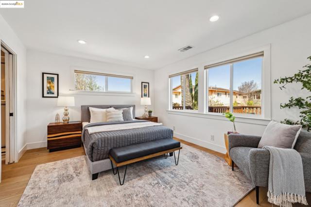 934 Apgar St, Oakland CA: https://media.crmls.org/mediaz/421da74c-5a04-4e88-979d-8df6855f4b1e.jpg