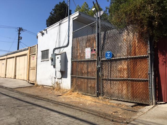 3216 Rolison Road, Redwood City CA: https://media.crmls.org/mediaz/421db661-f33d-4bc0-8654-97b8a47aa655.jpg