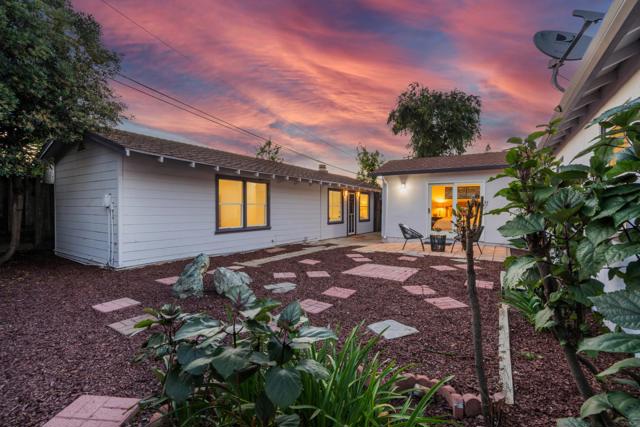 881 Richmond Avenue, San Jose CA: https://media.crmls.org/mediaz/421e3dac-df4a-4fd4-8e58-3c1f7fa6284a.jpg