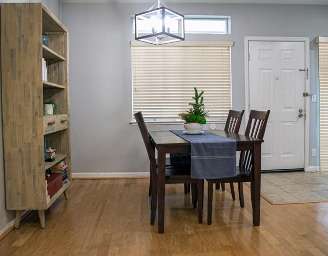 2968 Moorpark Avenue, San Jose CA: https://media.crmls.org/mediaz/421e7abf-ed80-4143-890b-fe8f9bc3dc04.jpg