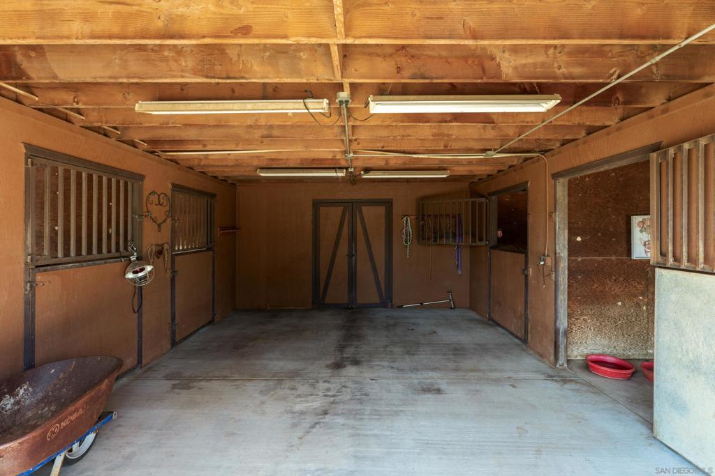 MLS #250034940SD img 60